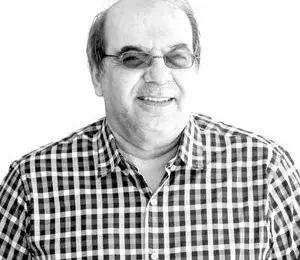 آب در هاون کوبیدن